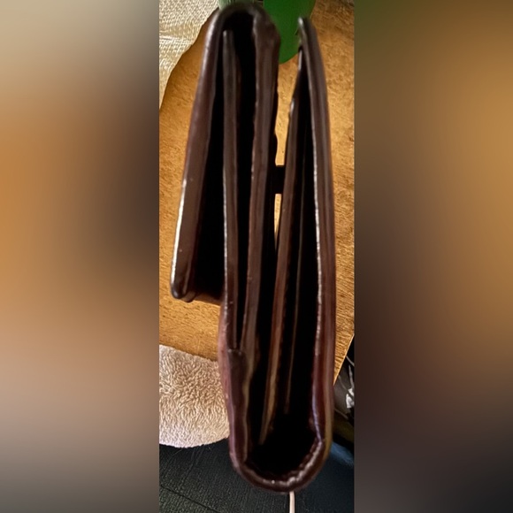 Gucci Brown Leather Wallet - Picture 9 of 10